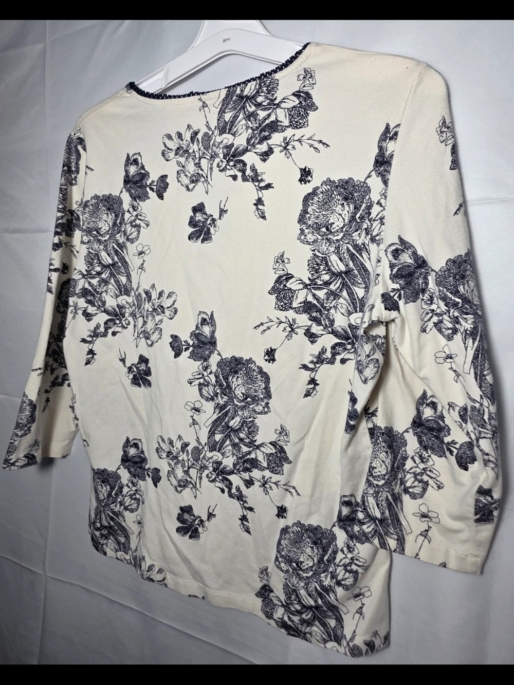 St. John's Bay Cream Top with Navy Trim and Lace-Up Neck Medium Cottagecore Y2K - Picture 4 of 4